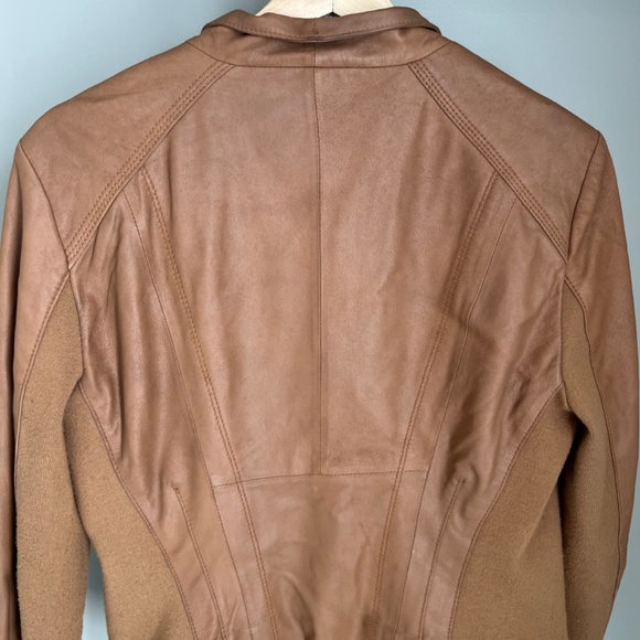 Gorgeous leather jacket from Johnston and Murphy. - Picture 3 of 4